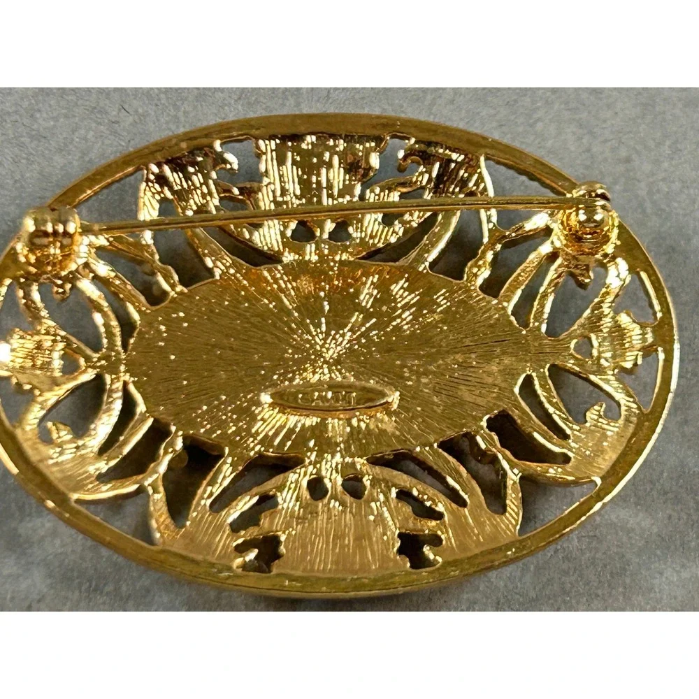 Avon Vintage Gold Tone Pink Rose Porcelain Filigree Oval Brooch Pin